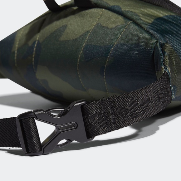 ADIDAS NATIONAL WAIST PACK - NWT - Picture 3 of 7